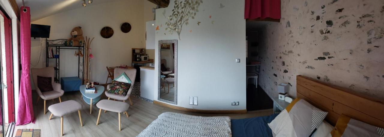 La Chevrerie Bed and Breakfast Vairé Exteriör bild